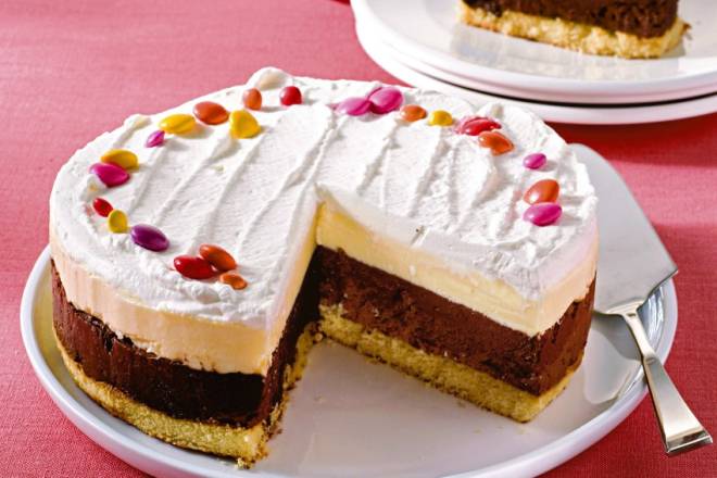 SLADOLED TORTA: Fantastičnog okusa, a napravi se brže od legendarne pijesak torte!